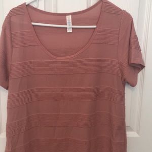 LuLaRoe pintuck Classic